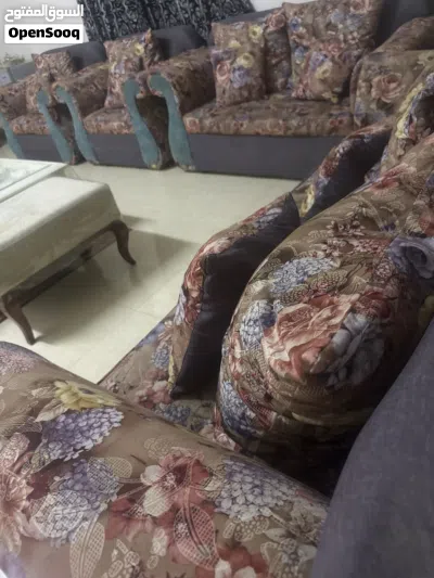 كنب ومستلزمات البيت 3