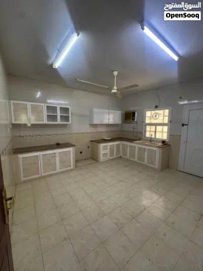 Ground Floor Apartment for Rent – South Al Mawaleh/شقة أرضية للإيجار – الموالح الجنوبية 4