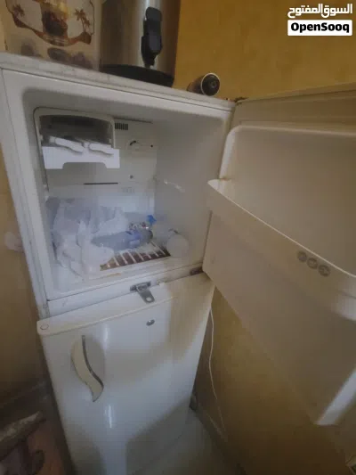 ثلاجة نوع LG مستعمل نظيف 4