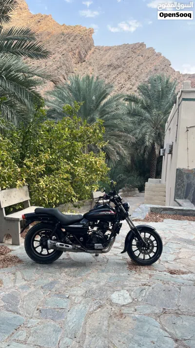 باجاج افنجر 2