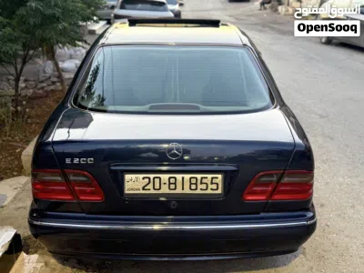 مرسيدس بنز الفئة-E E 200 2