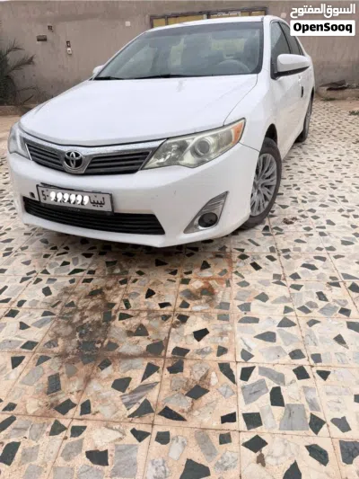 Toyota Camry LE 2
