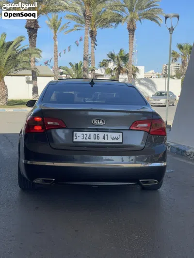 Kia Cadenza Limited 4