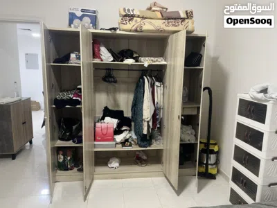Beige closet 2