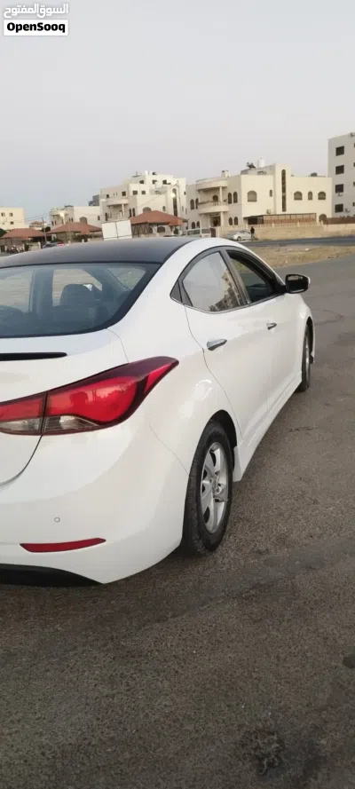 هيونداي افانتي Standard 4