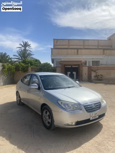 Hyundai Avante SE 3