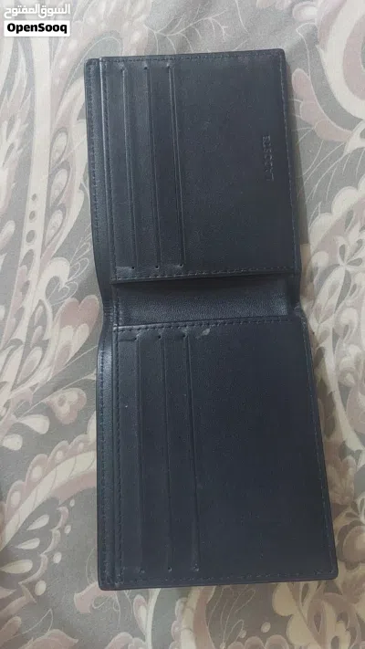 Laxot wallet in good condition 2
