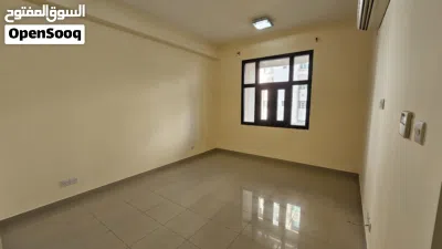 شقق للايجار للعوائل في العذيبة الجنوبية قريب من جميع الخدمات _ 2bhk For Rent in azaiba 4