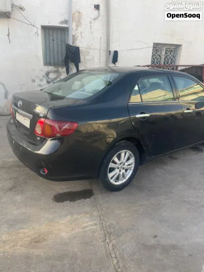 Toyota Corolla AE86 2