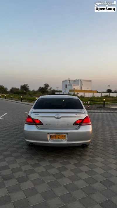 Toyota Avalon XLE 3