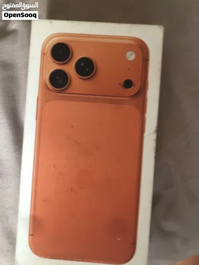 iPhone 17 pro max بسعر مميز 4