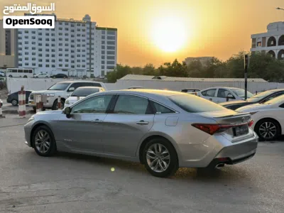 Toyota Avalon XLE 3