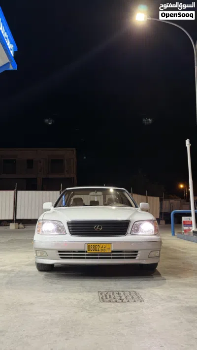 Lexus LS LS 400 2