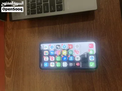 I phone 11 pro max 256gb 3