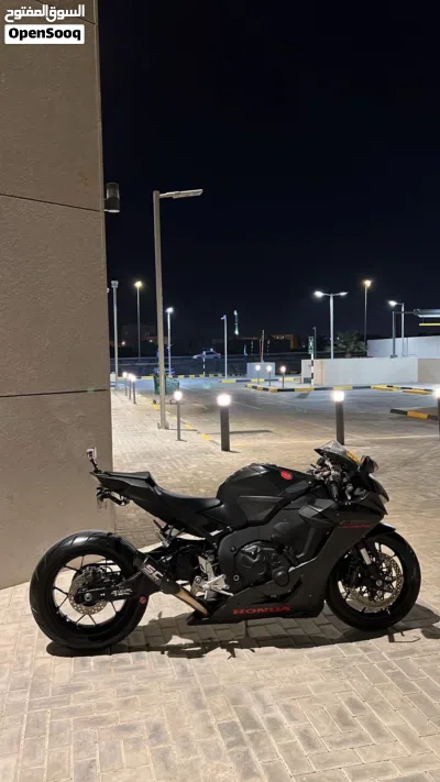 هوندا CBR1000RR 2