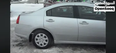 Mitsubishi Galant ES 3