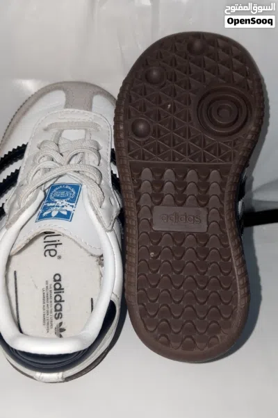 حذاء أطفال Adidas Originals مقاس 23 – حالة ممتازة 4