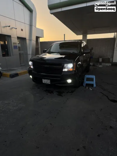 Chevrolet Tahoe 1LT 2