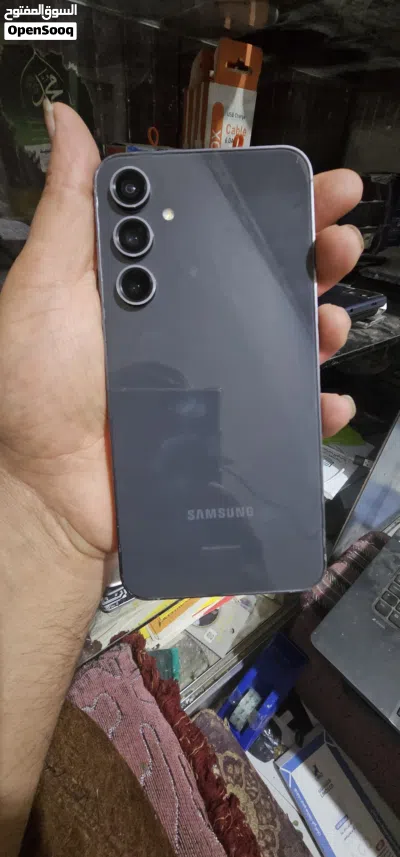 هاتف سامسونج S23Fe عررطه وبسعر 72000الف. ريال يمني للبيع 2