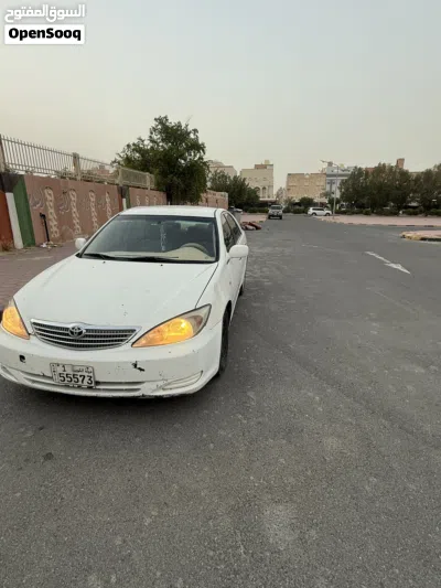 تويوتا كامري XLE 4
