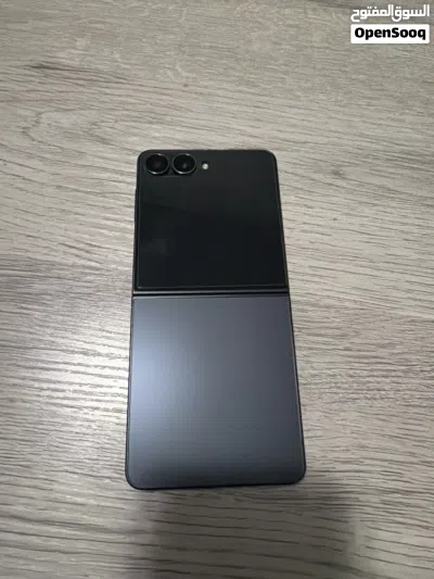 سامسونج جالكسي Z flip 7 4
