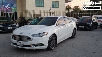 Ford Fusion SE 4