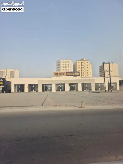 محل للإيجار خط أول شارع نيستو المعبيلة - 92متر مربع 3