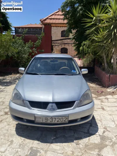 Mitsubishi Lancer GLS 2