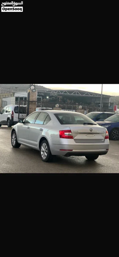 سكودا اوكتافيا Ambition 3