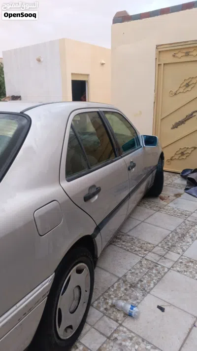 Mercedes Benz C-Class C 180 2