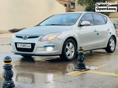 Hyundai i30 Standard 2