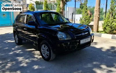 Hyundai Tucson GLS 4
