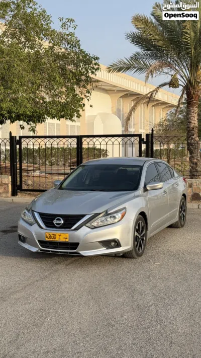 Nissan Altima S 2