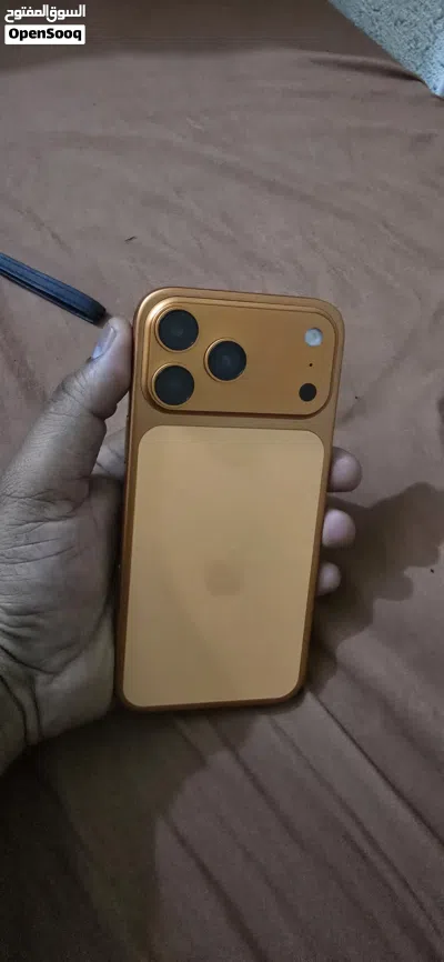 3 days used good condition but No original i fone duplicate but same original different duplicate 4