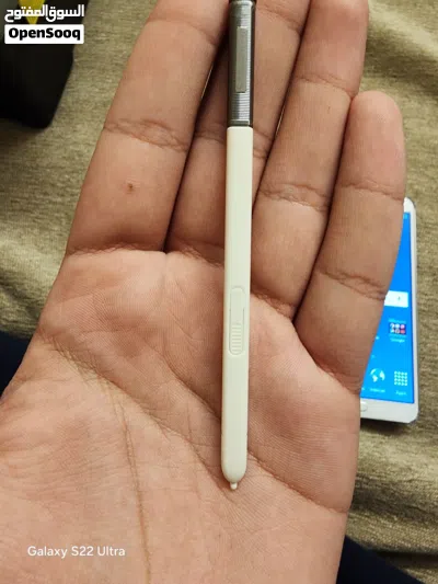 samsung galaxy note 3 in brand new condition working well for sale no delivery 4
