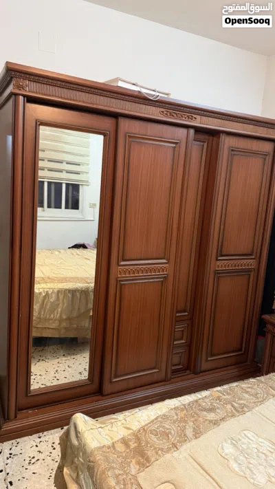 غرفة نوم كاملة للبيع شبه جديده مستعمل فتره قليلة سبب البيع صغر مساحة الغرفة 3