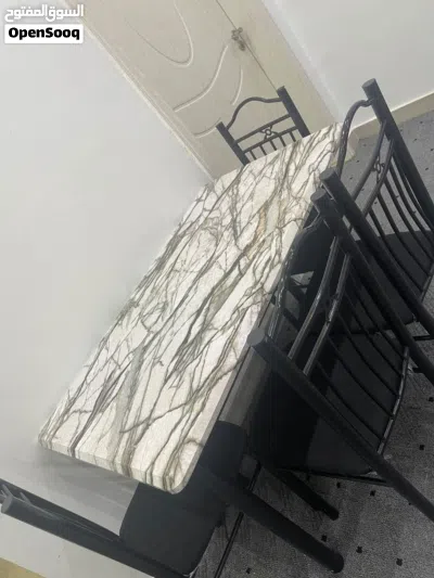 طاولة طعام 2