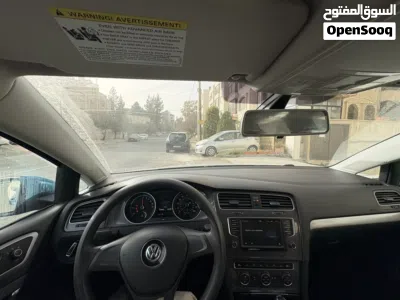 Volkswagen Golf E-Golf 3