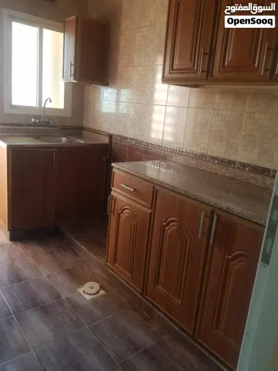 للايجار شقه ف المعبيله قريب دوار الصفا موقع حيوي و قريب من جميع الخدمات - 2BHK For Rent 2