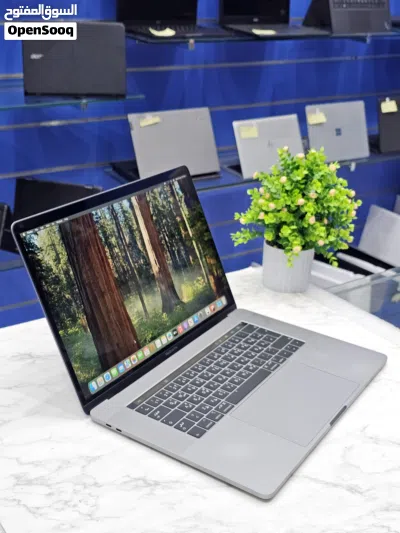 Macbook Pro A1990 Year 2018 Core I7 Processor 32gb Ram 500gb Ssd 4gb Graphics Card 2