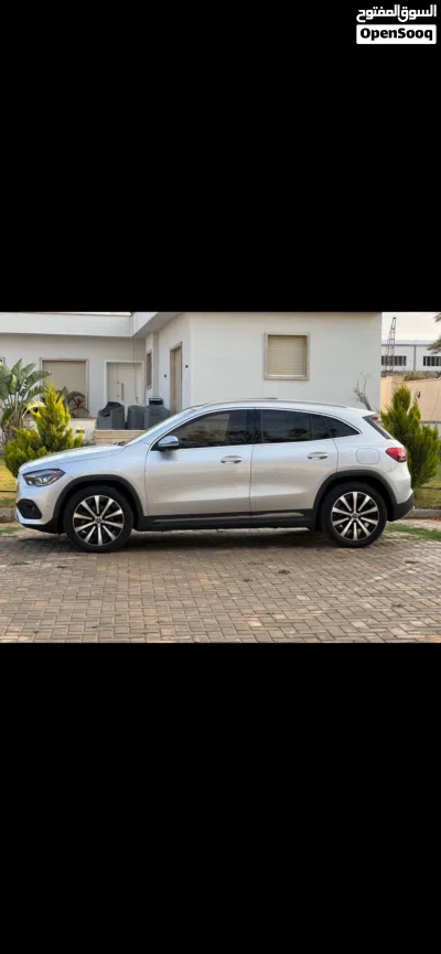 Mercedes Benz GLA-Class GLA 250 4