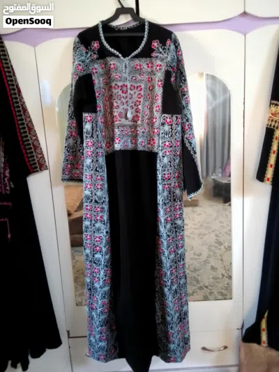 اثياب مطرزه 2