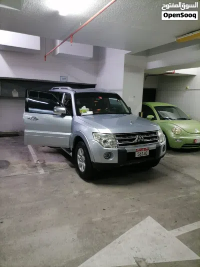 Mitsubishi Pajero GLS 2