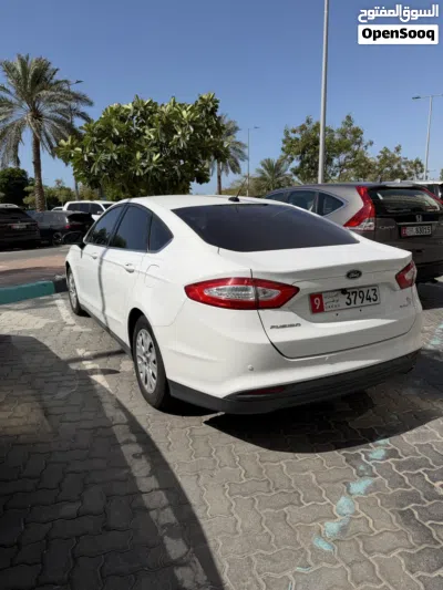 Ford Fusion SE 2