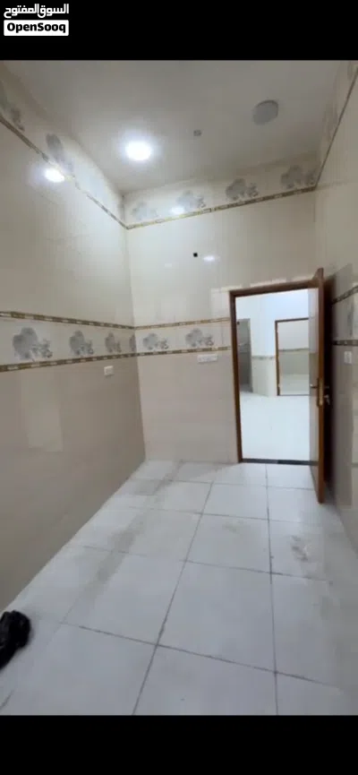 بيت للايجار جديد طابقين ونص قرب صيدليه جذع النخله 3