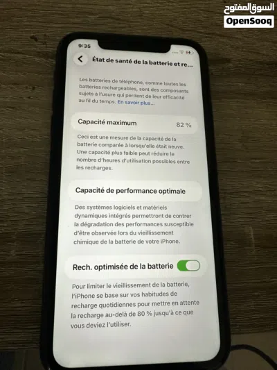 Iphone 11 , battery 82 3
