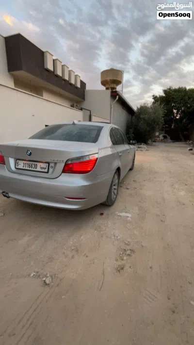 BMW 5 Series 528 4