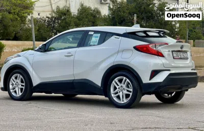 تويوتا C-HR LE 4