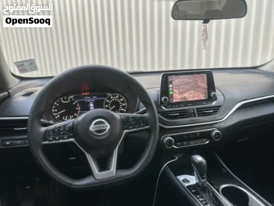 Nissan Altima SV 4