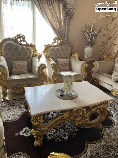 Sofa set for sale with tabel 2